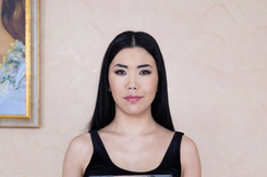 172 - Asian Babe’s First VR