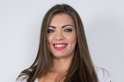 045 - Ellie Springlare